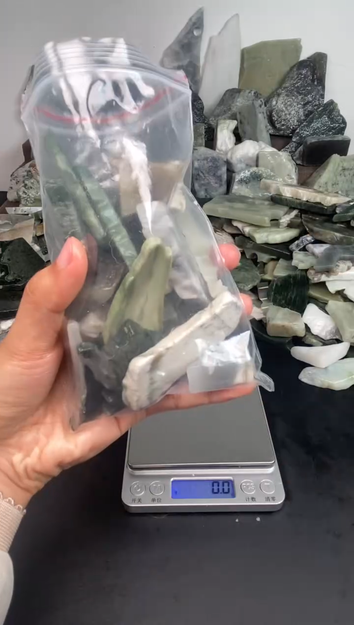 未镶嵌和田玉摆件11