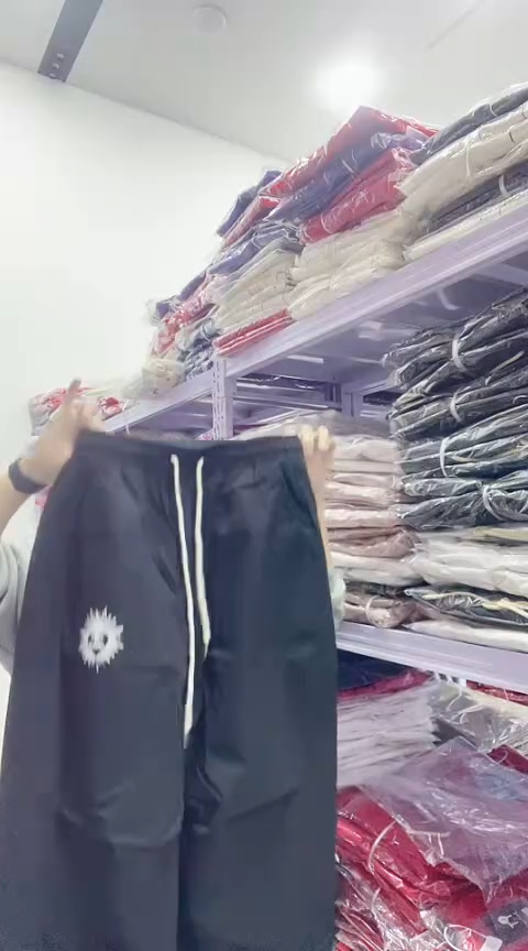 闪电购精品女装2599黑XL