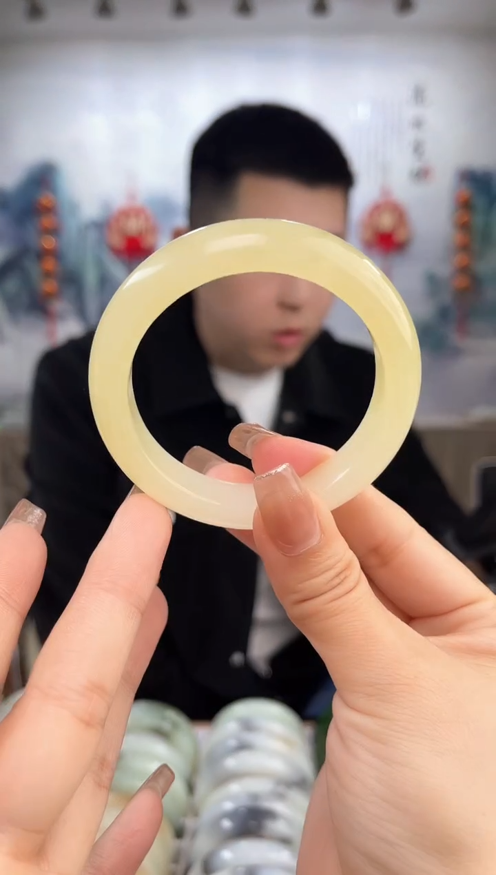 【闪购商品】和田玉手镯未镶嵌54+圈口