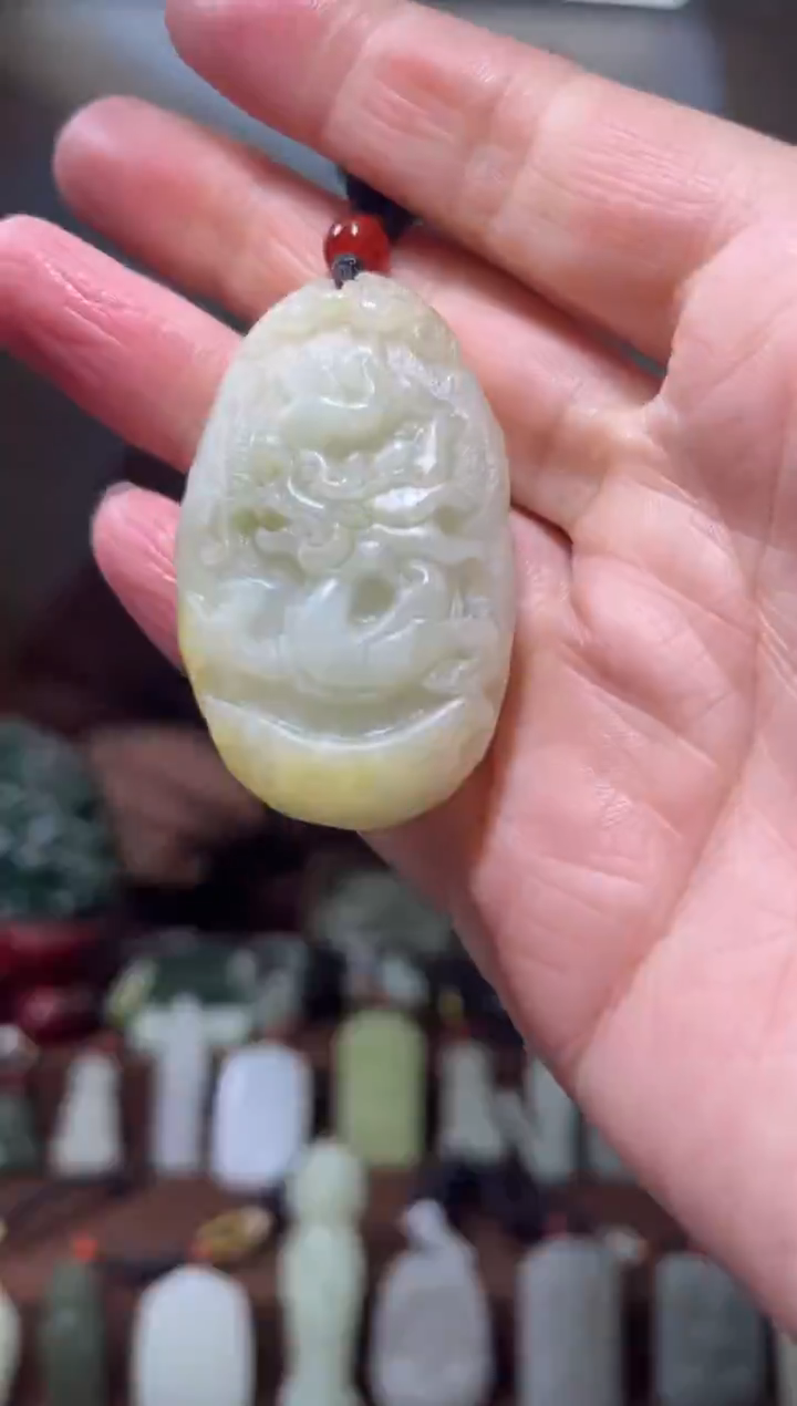 颈饰未镶嵌和田玉·