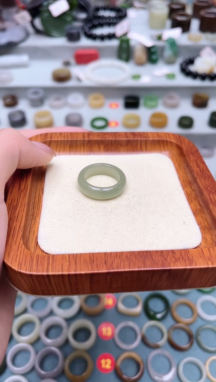 【闪购商品】和田玉未镶嵌戒指17号