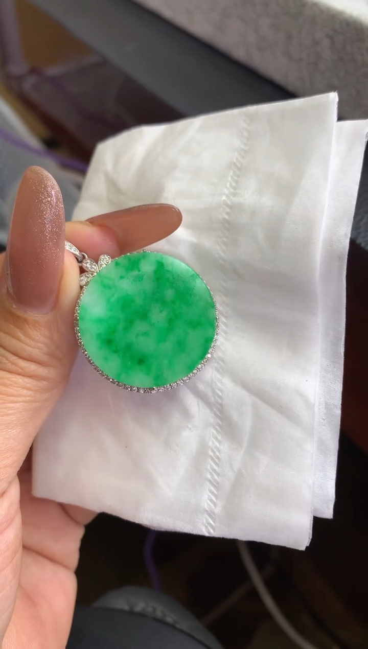 【闪购商品】翡翠颈饰银S925镶嵌翡翠