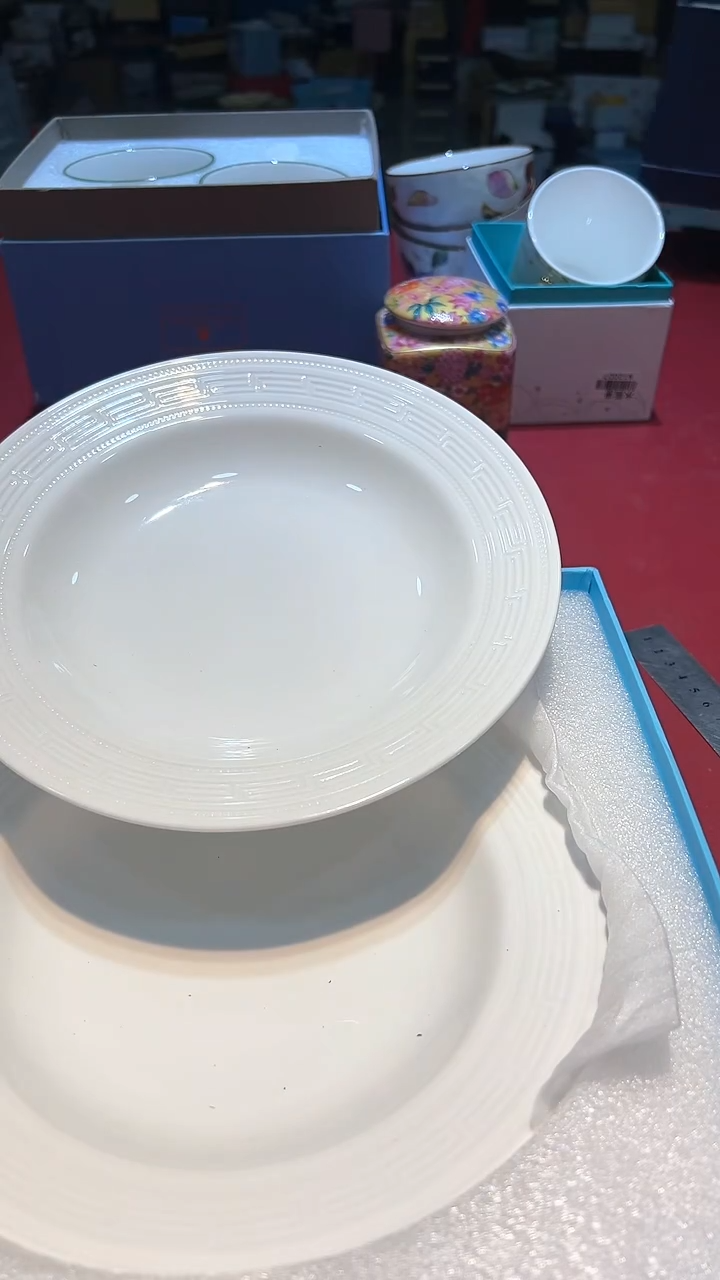 【闪购商品】瓷片锅碗瓢盆一件不剩