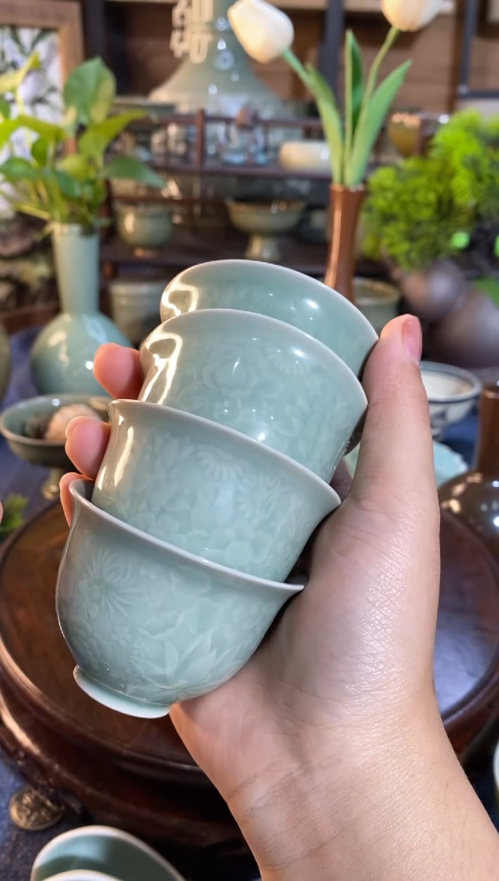 【闪购商品】100018 百花小杯 口失圆 4只微瑕