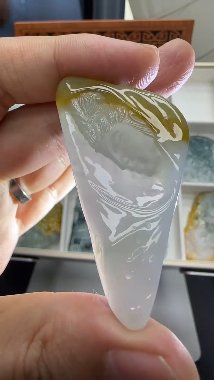 【闪购商品】翡翠挂件未镶嵌国雕谢林工（定制退货扣1000元）