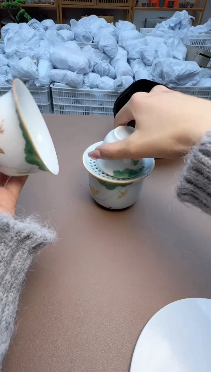 【闪购商品】摆件瓷制品S1111111111111