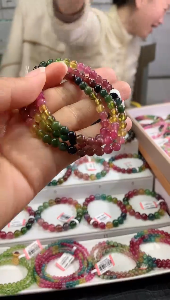 【闪购商品】碧玺手串未镶嵌多样性发一条