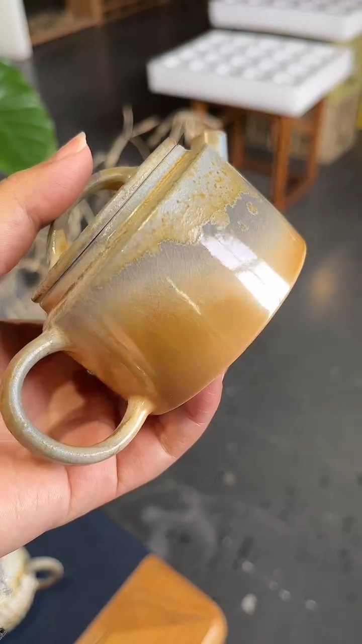 壶72号容量130-140ML中白泥