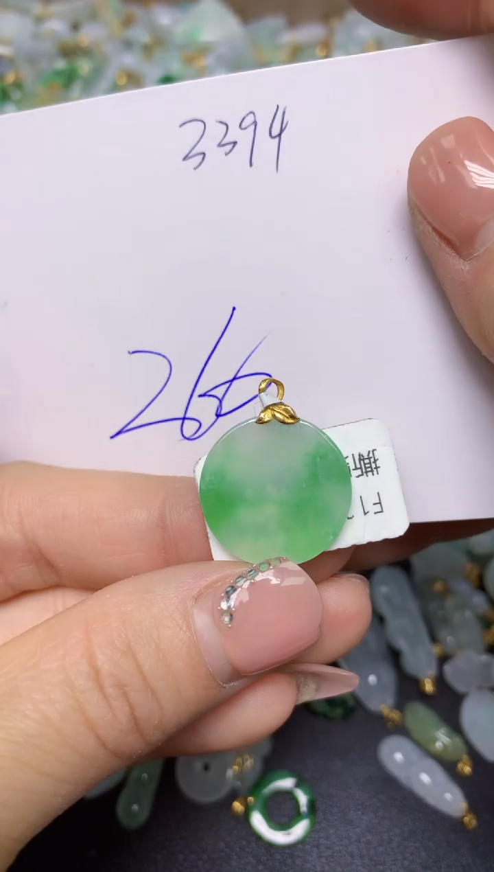 【闪购商品】翡翠挂件18K金镶嵌 天然翡翠A货