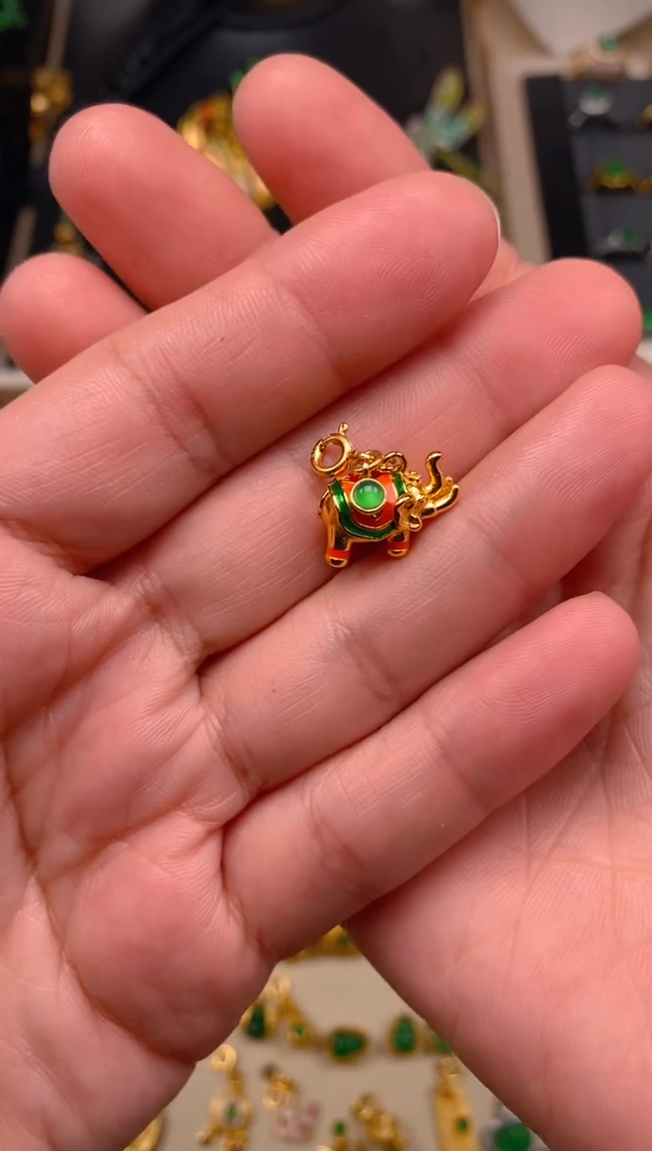 【闪购商品】翡翠吊坠(不含链)银S925镶嵌大象