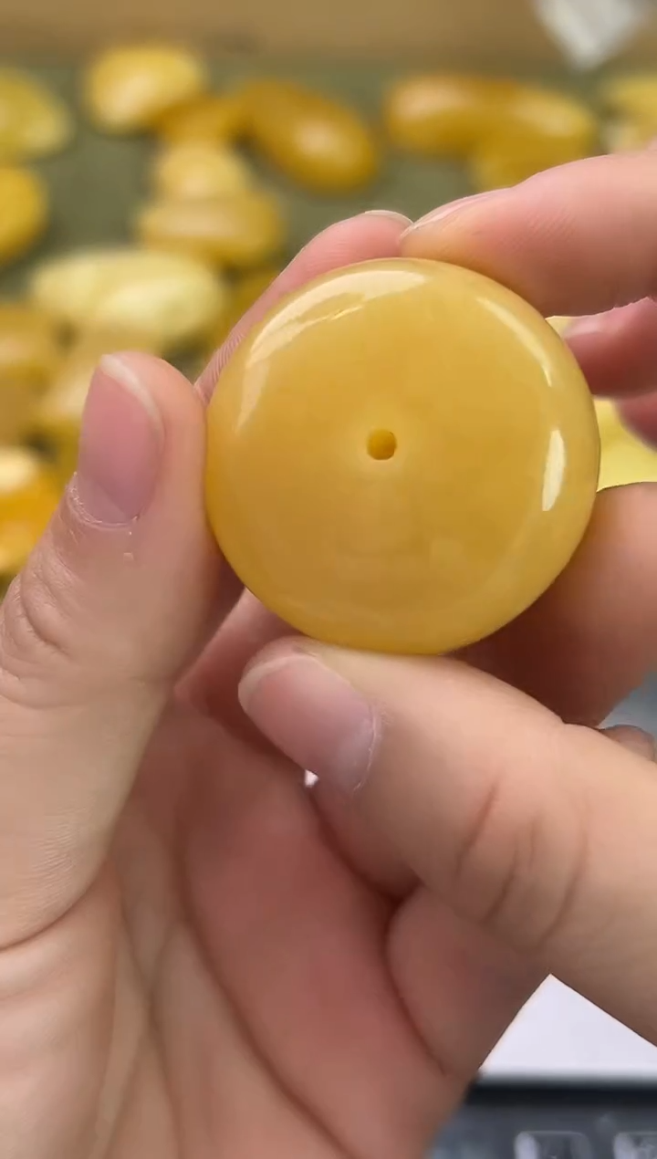 裸石琥珀未镶嵌琥珀蜜蜡吊坠
