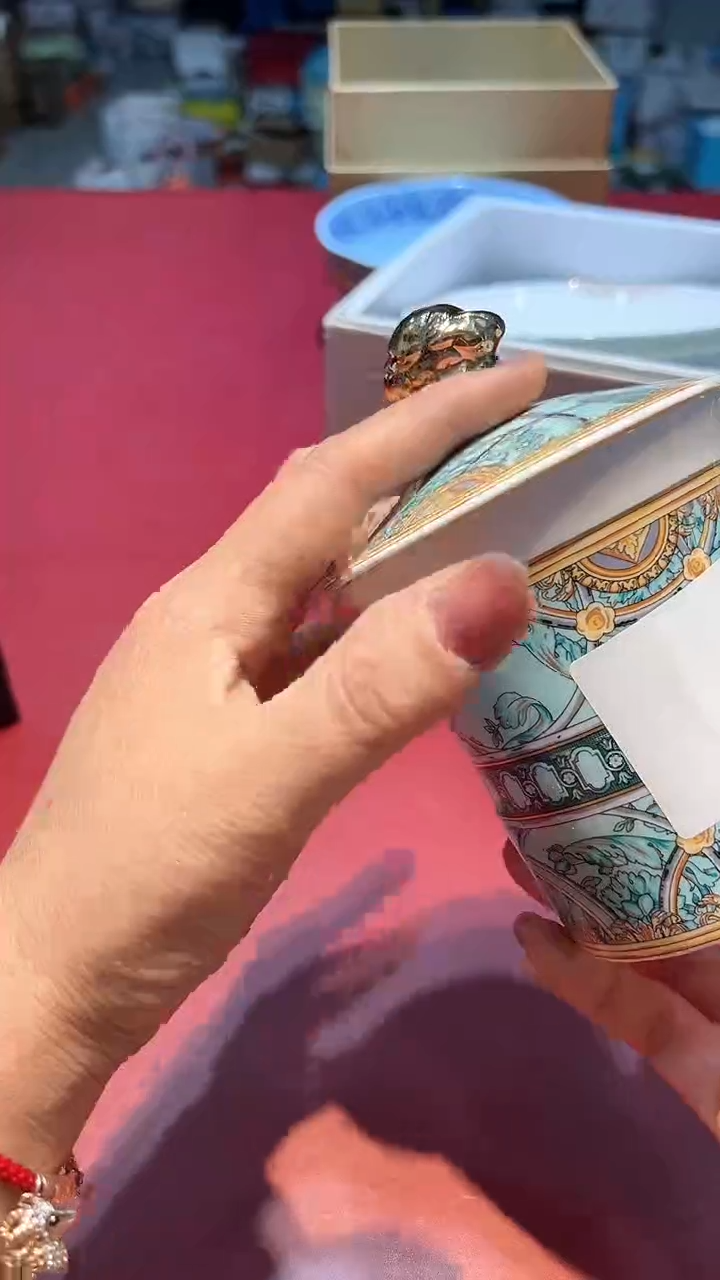 【闪购商品】瓷片锅碗瓢盆一件不剩