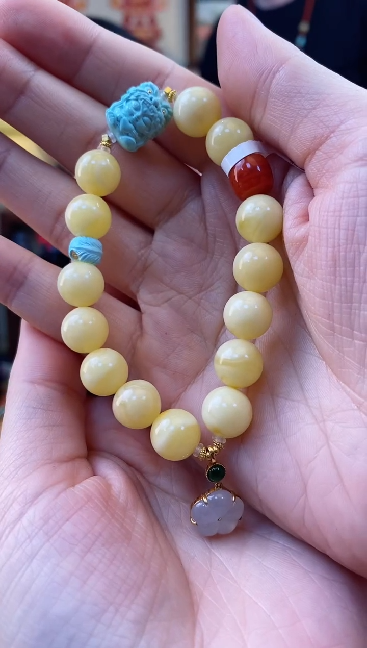 【闪购商品】琥珀手串未镶嵌手串