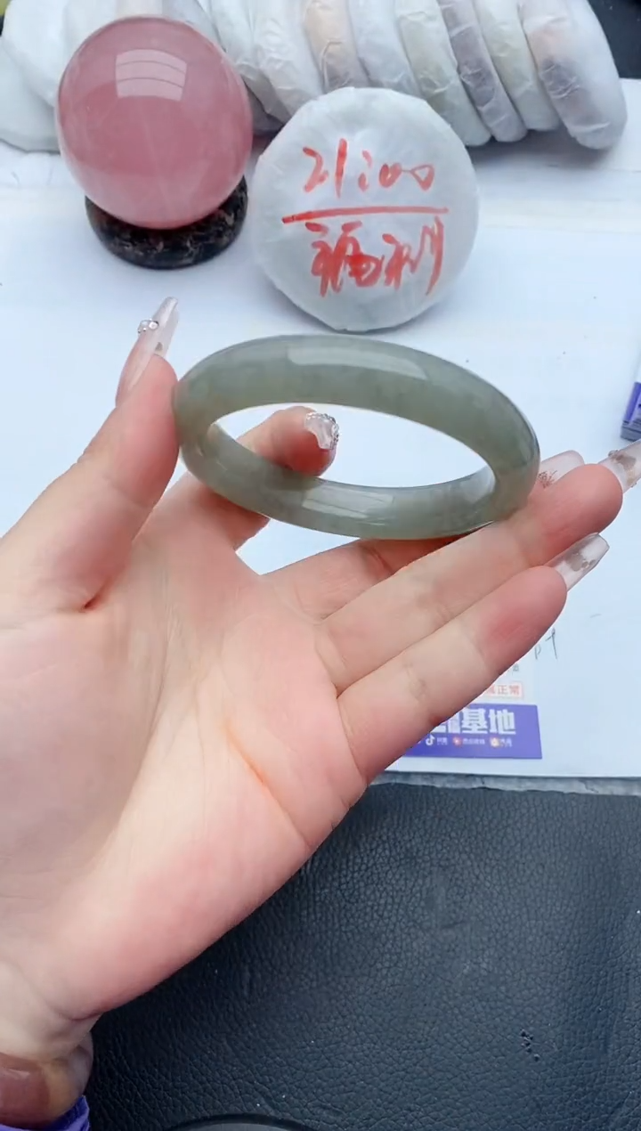 【闪购商品】石英质玉手镯未镶嵌G30+57/58