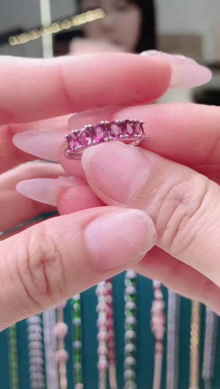 【闪购商品】石榴石戒指银S925镶嵌104-53