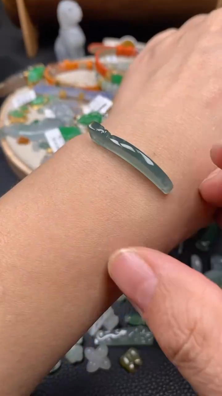 【闪购商品】翡翠颈饰未镶嵌翡翠净货27618