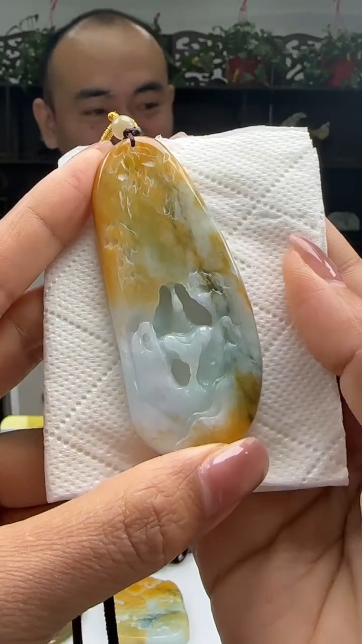 【闪购商品】翡翠颈饰未镶嵌天然翡翠A货吊坠