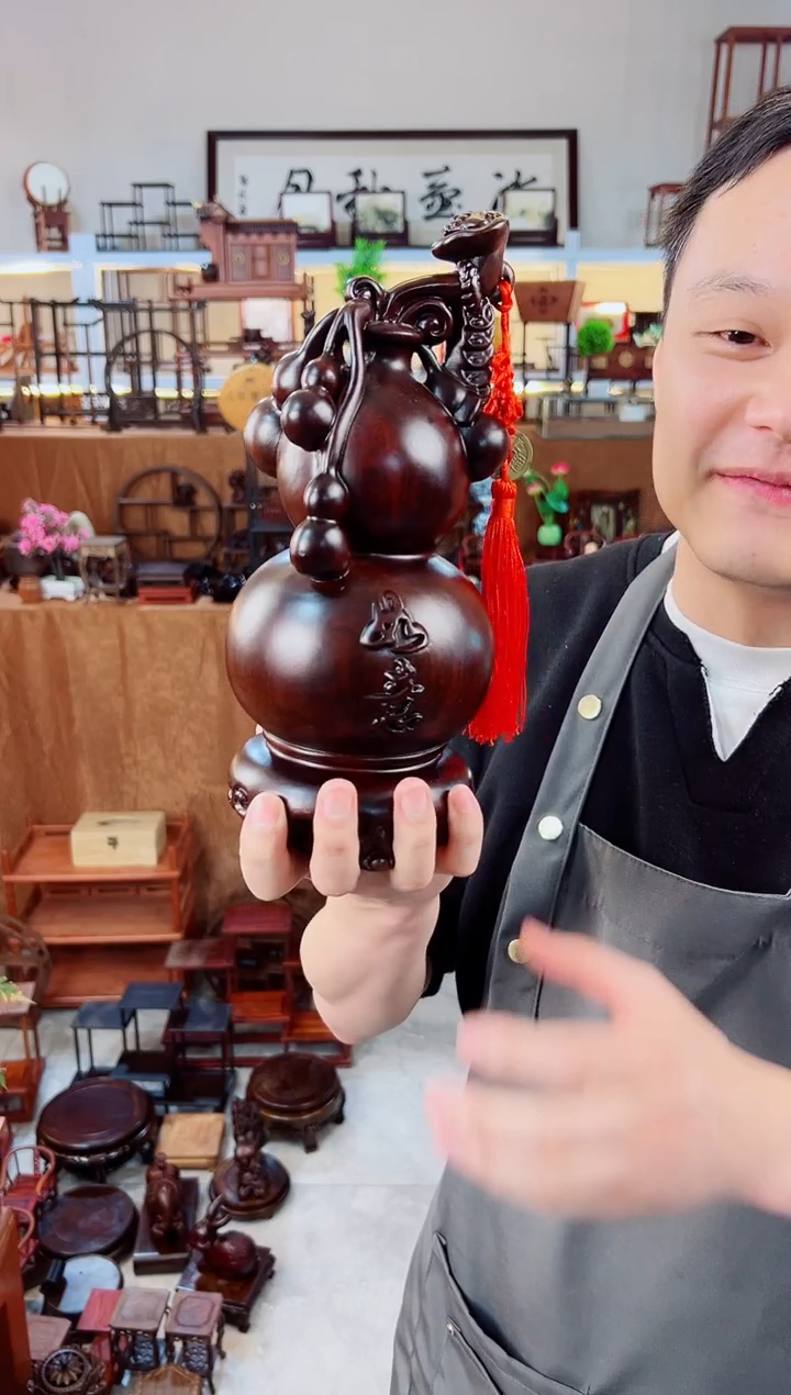 风车木（黑檀木）30cm黑檀木大葫芦一个