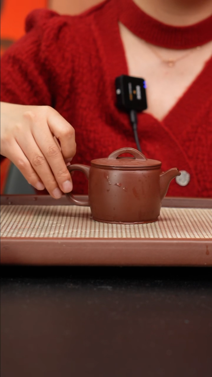 【闪购商品】紫砂茶壶龙血砂汉瓦刻绘170