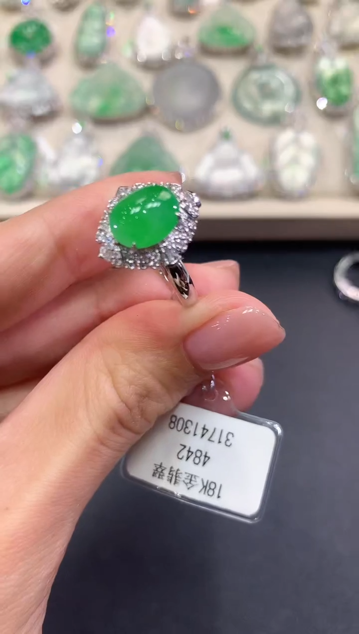 【闪购商品】翡翠戒指18K金镶嵌a280