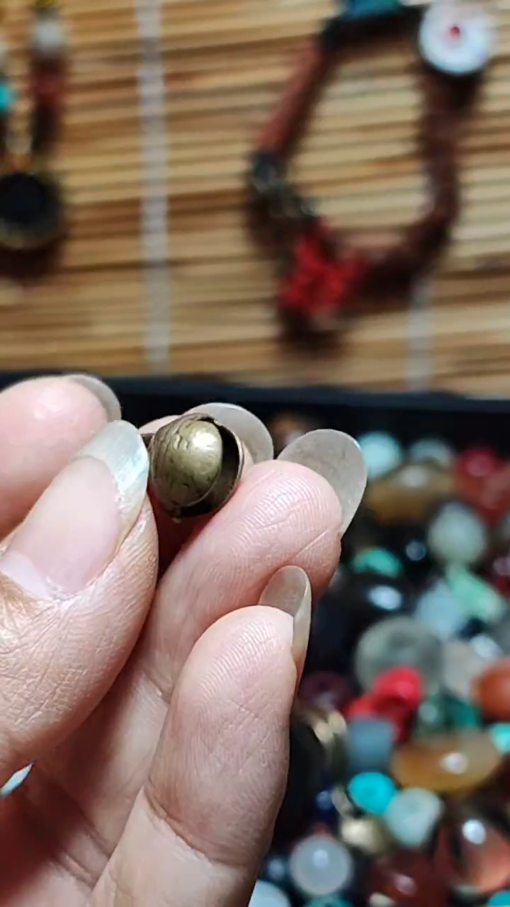 琉璃/树脂/塑料类藏传老黄铜开口铃铛
