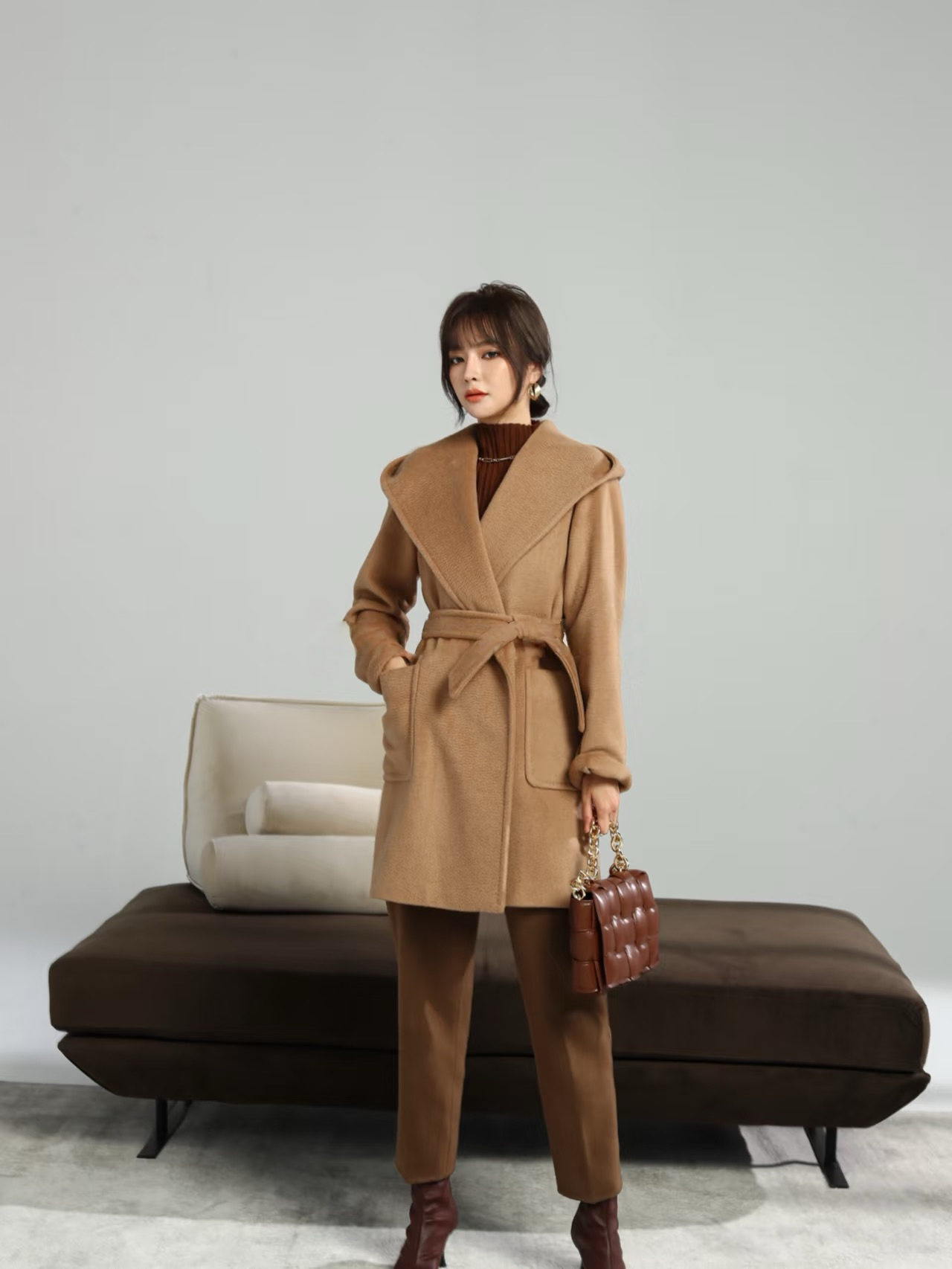 【浴袍款】R经典系带短款连帽大衣101606