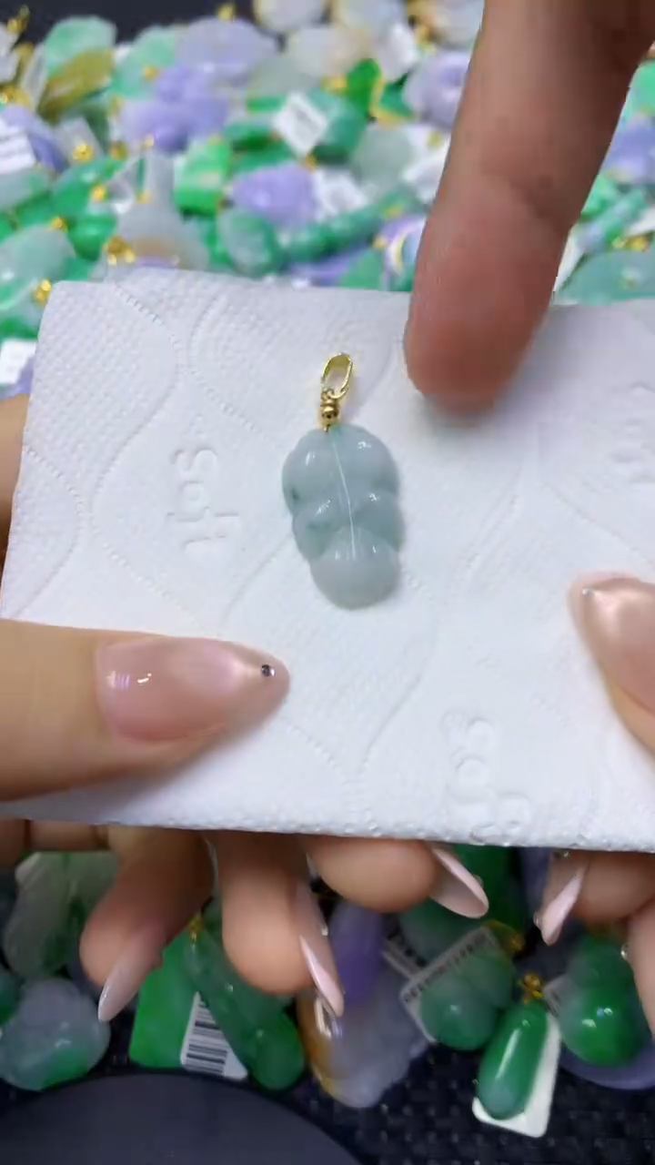 颈饰未镶嵌翡翠天然缅甸翡翠A货