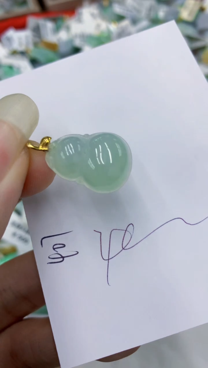 翡翠未镶嵌颈饰111111111111