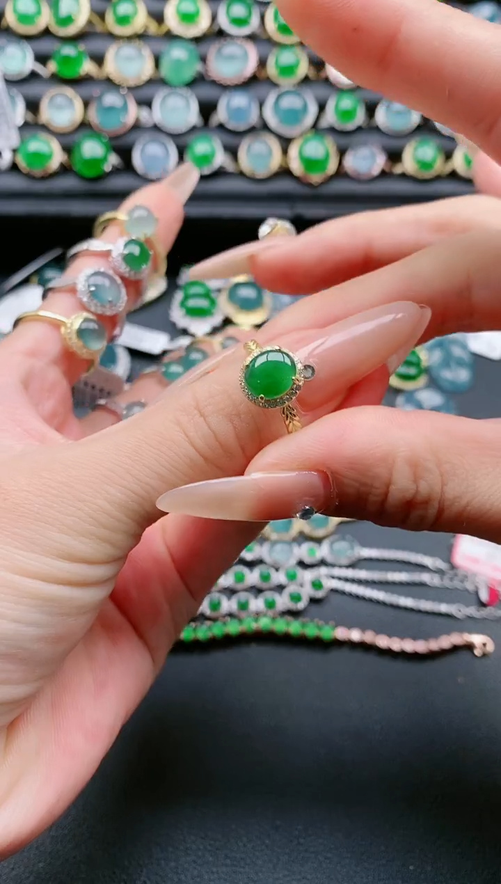 【闪购商品】翡翠戒指银S925镶嵌111111