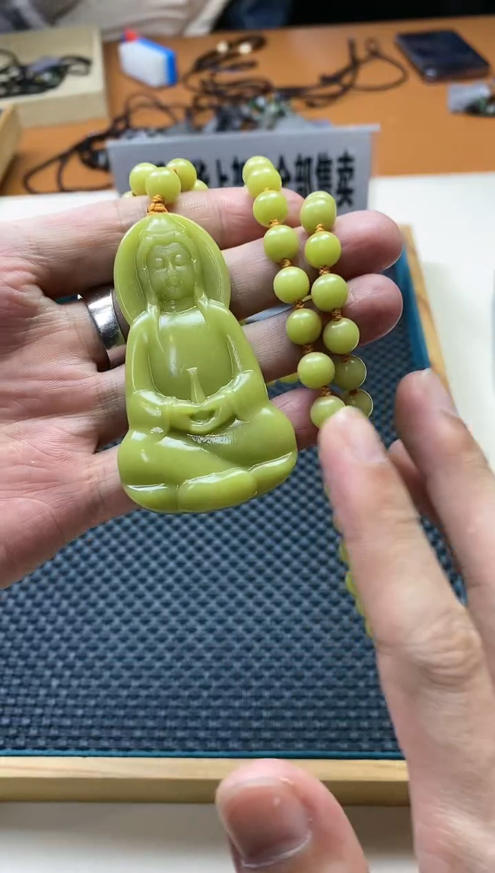 【闪购商品】蛇纹石玉其它未镶嵌多样性发货一个