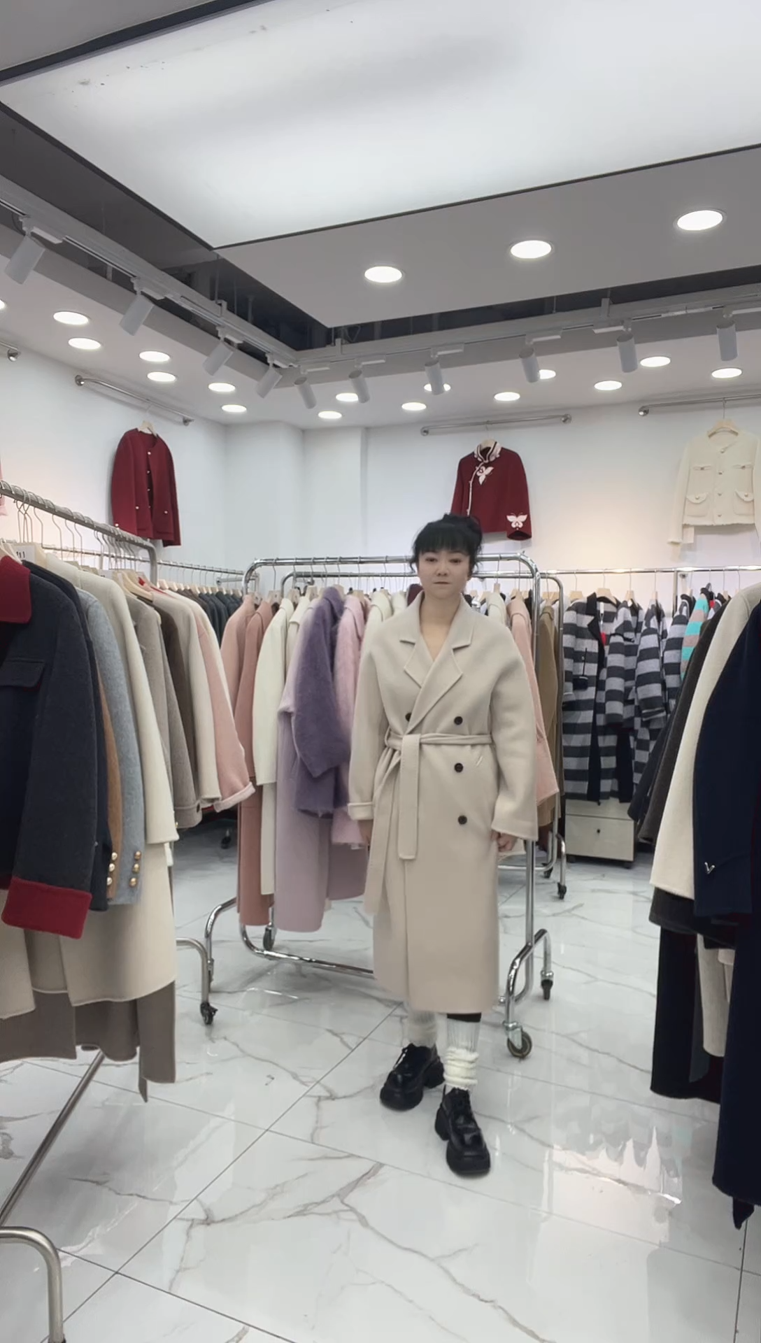 辉*娘羊绒大衣孤品S码