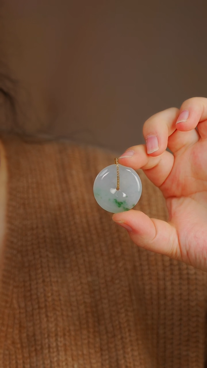 【闪购商品】翡翠颈饰18K金镶嵌平安扣