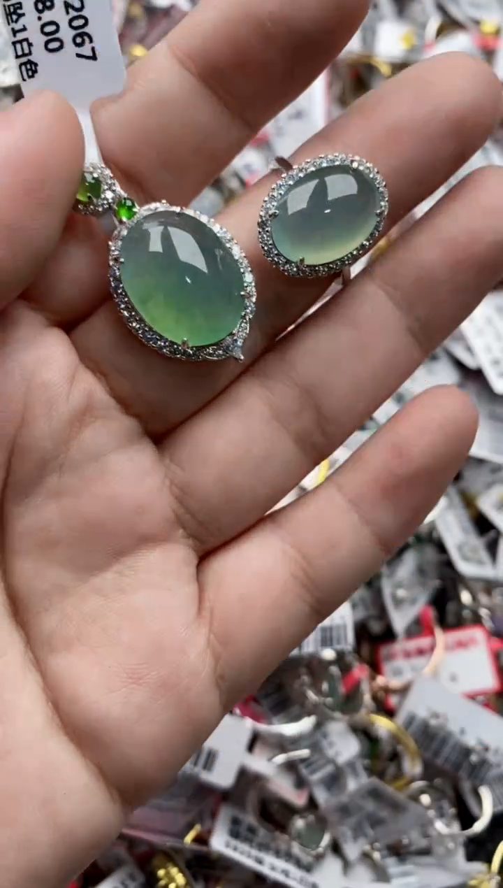 【闪购商品】翡翠戒指银S925镶嵌4444---10