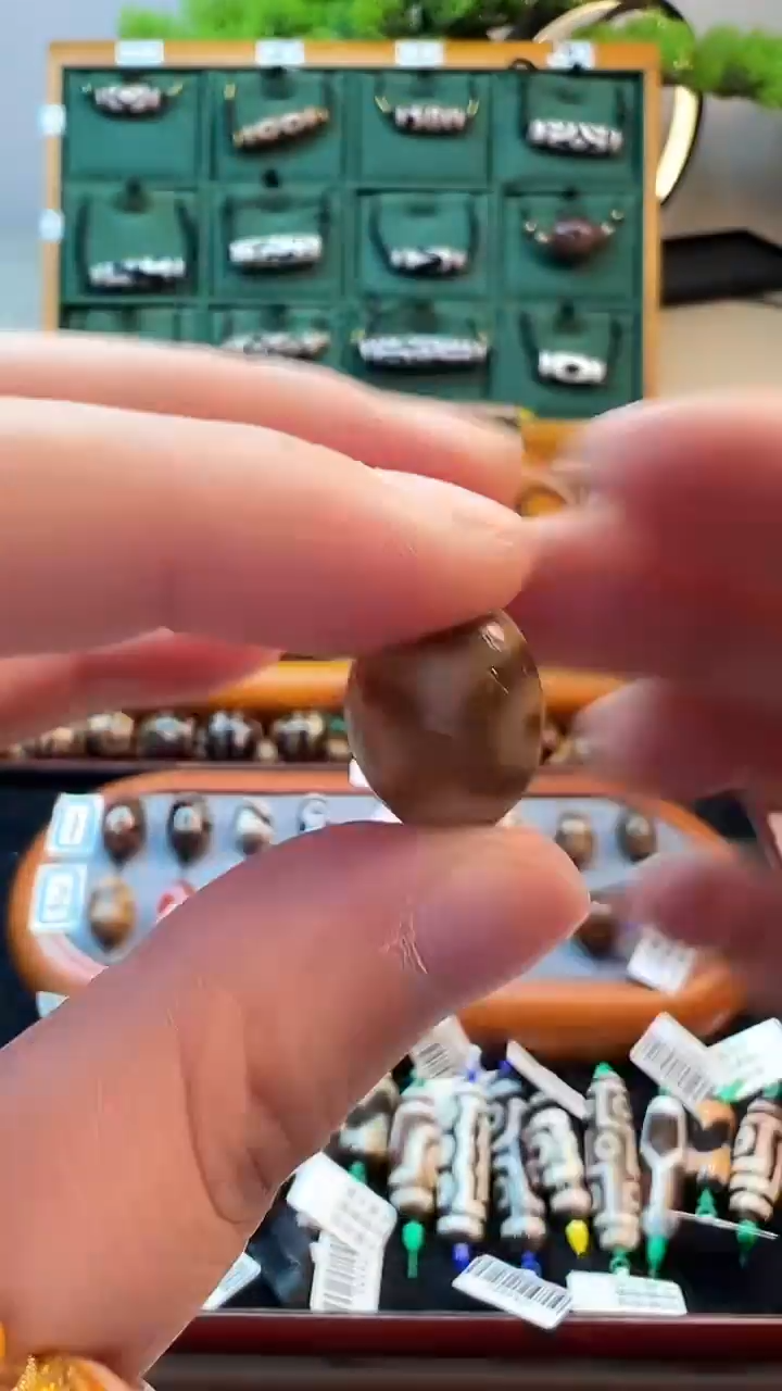 玛瑙/玉髓（覆膜）颈饰未镶嵌36（微瑕随机发货）