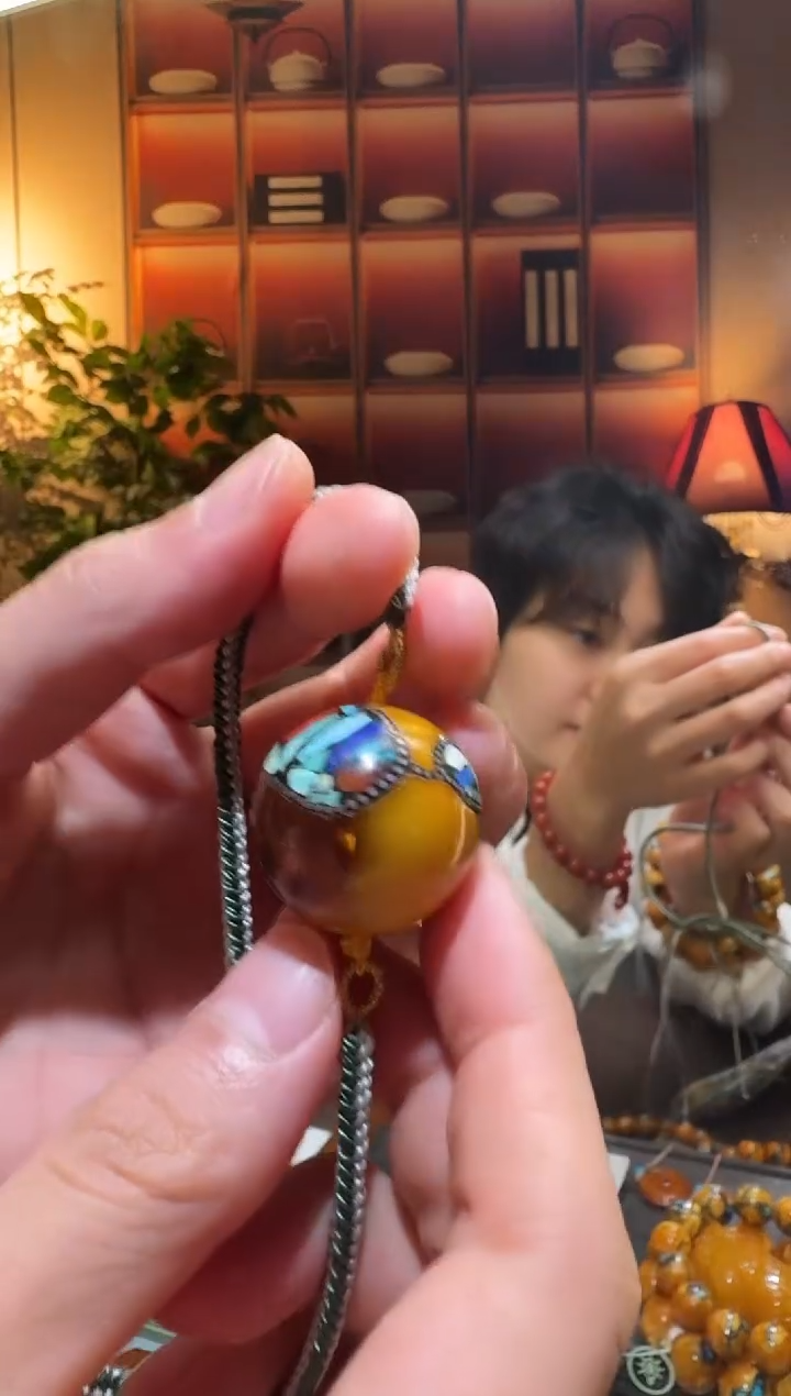 蜜蜡颈饰未镶嵌977天然蜜蜡珠宝奇石