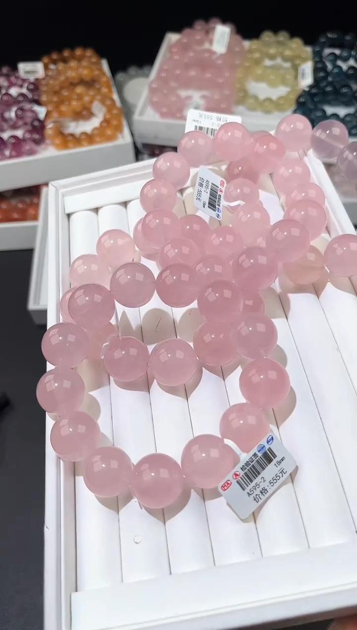 【闪购商品】水晶手链未镶嵌多样性发一粉晶18mm