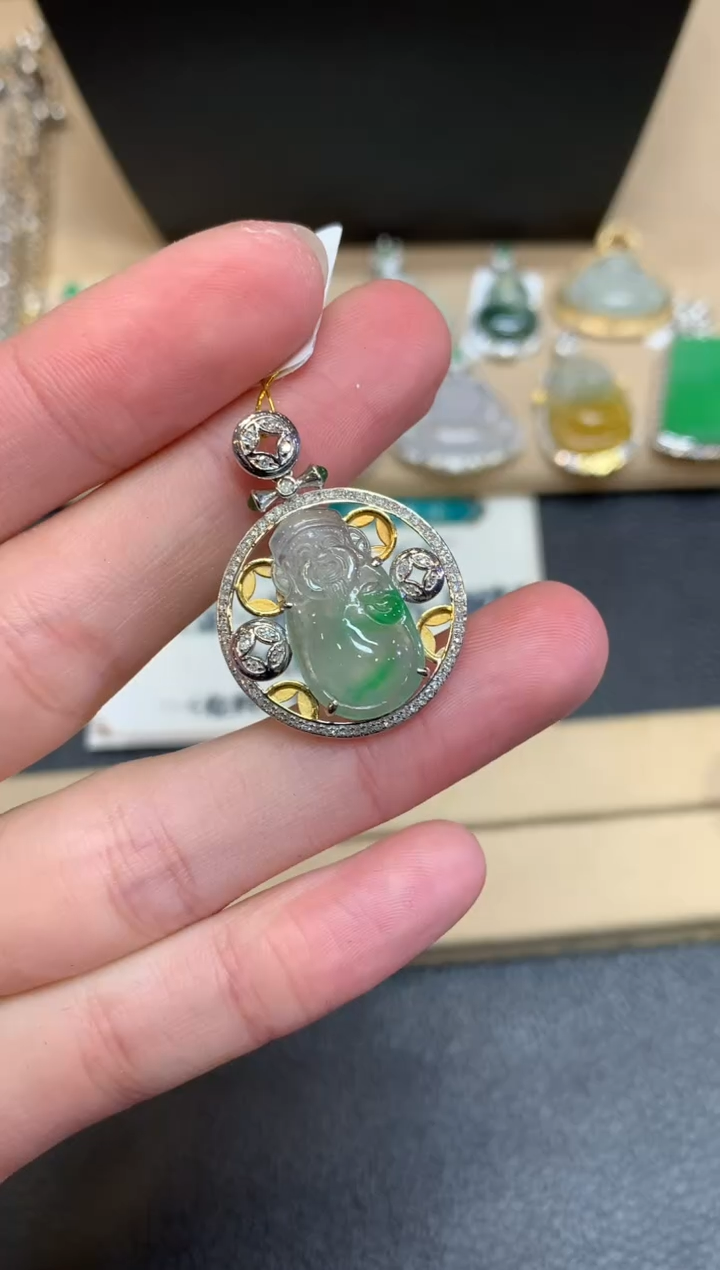 【闪购商品】翡翠颈饰18K金镶嵌财神爷【无服务费】