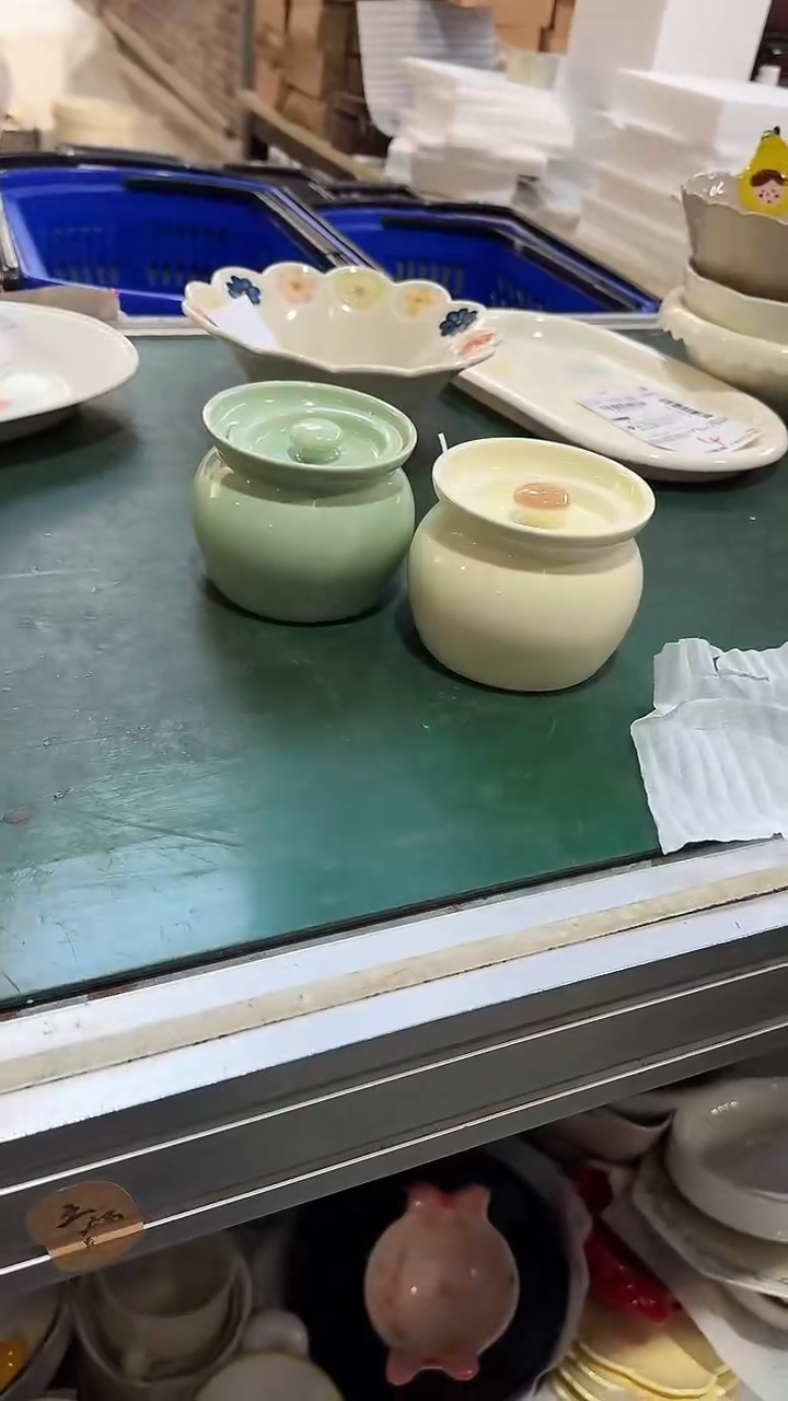 陶瓷2个炖盅 微瑕凑满20元包邮