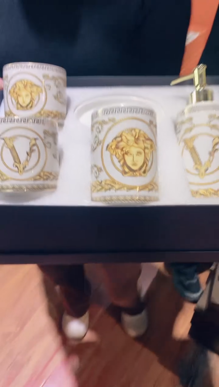 【闪购商品】杯鸿辉家品牌瓷器，京东包邮！