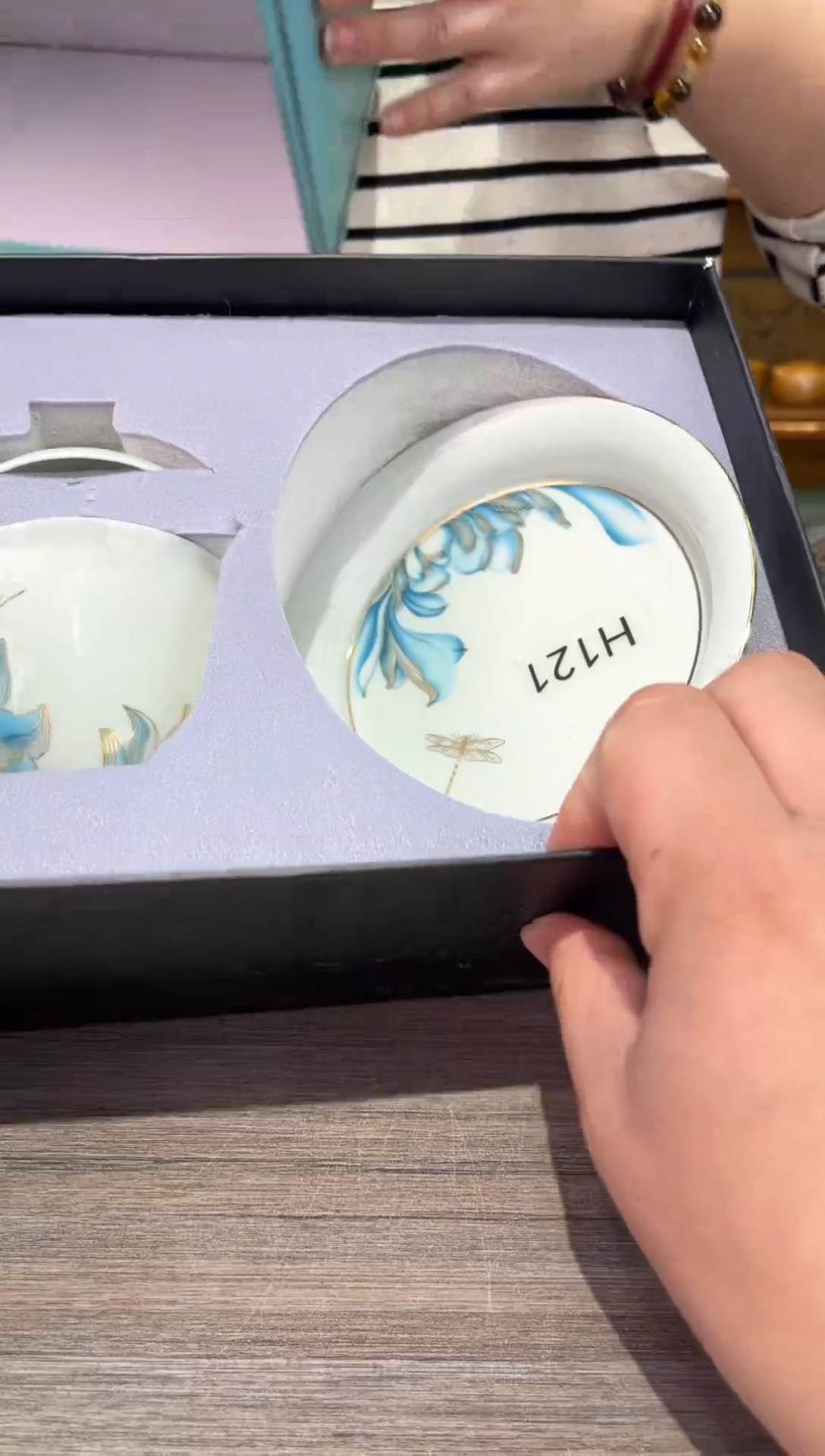 【闪购商品】蓝色情投意合大底盘盖碗