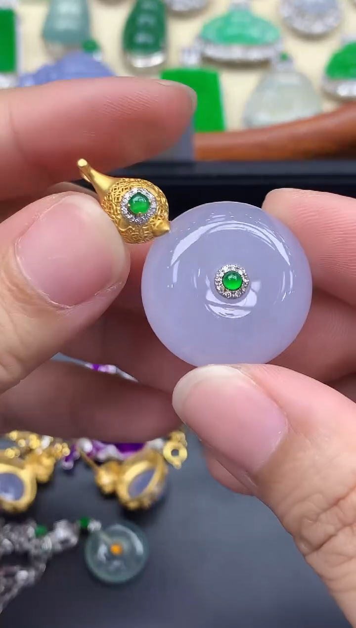 颈饰18K金镶嵌翡翠484-中国好珍宝