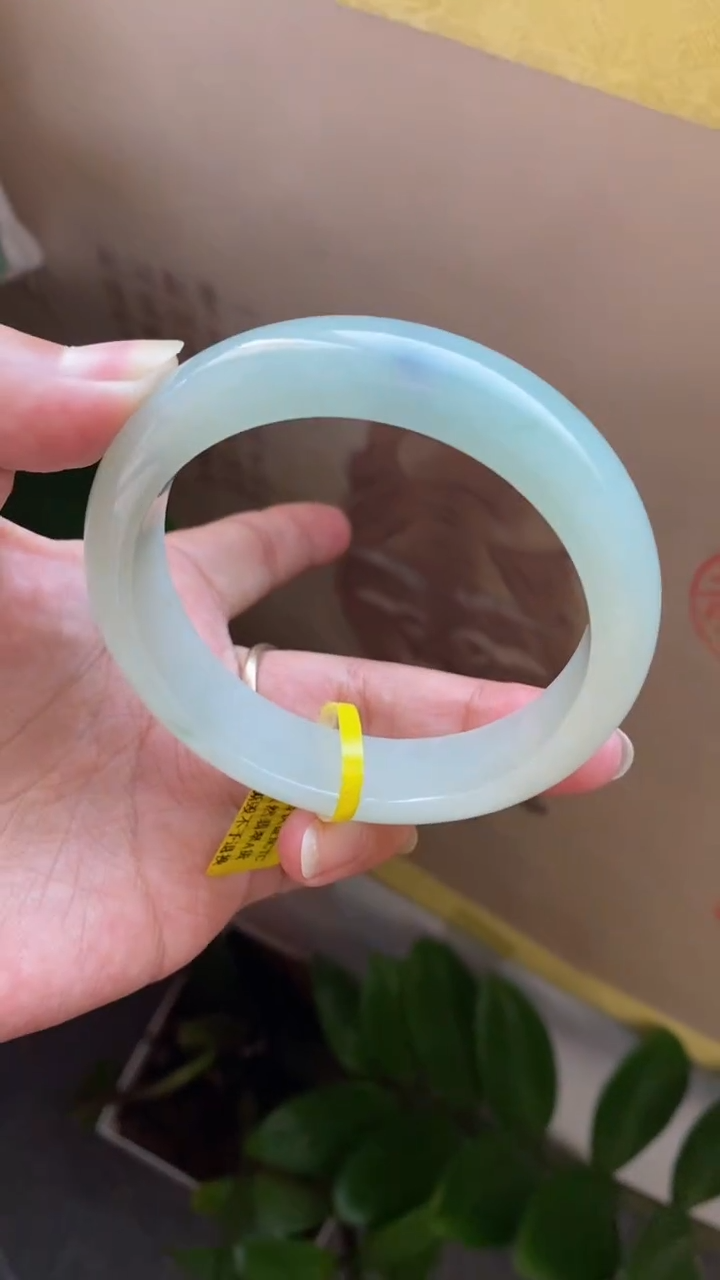 【闪购商品】翡翠手镯未镶嵌（老坑 宽版冰晴葡萄肉）28号