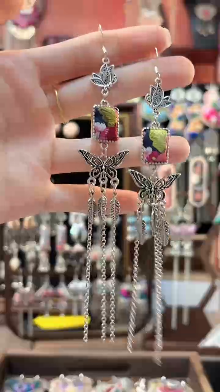 织绣 云织谣民族风精美饰品   6
