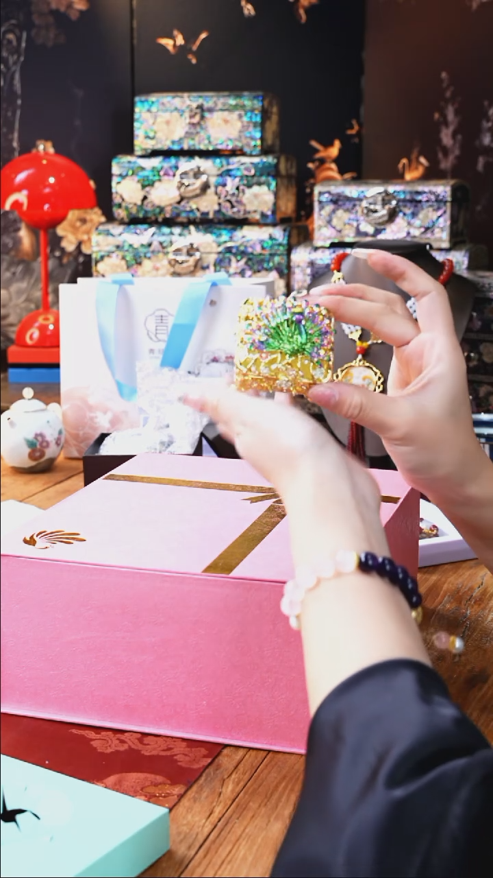 【闪购商品】瓷片豆包儿推荐饰品摆件