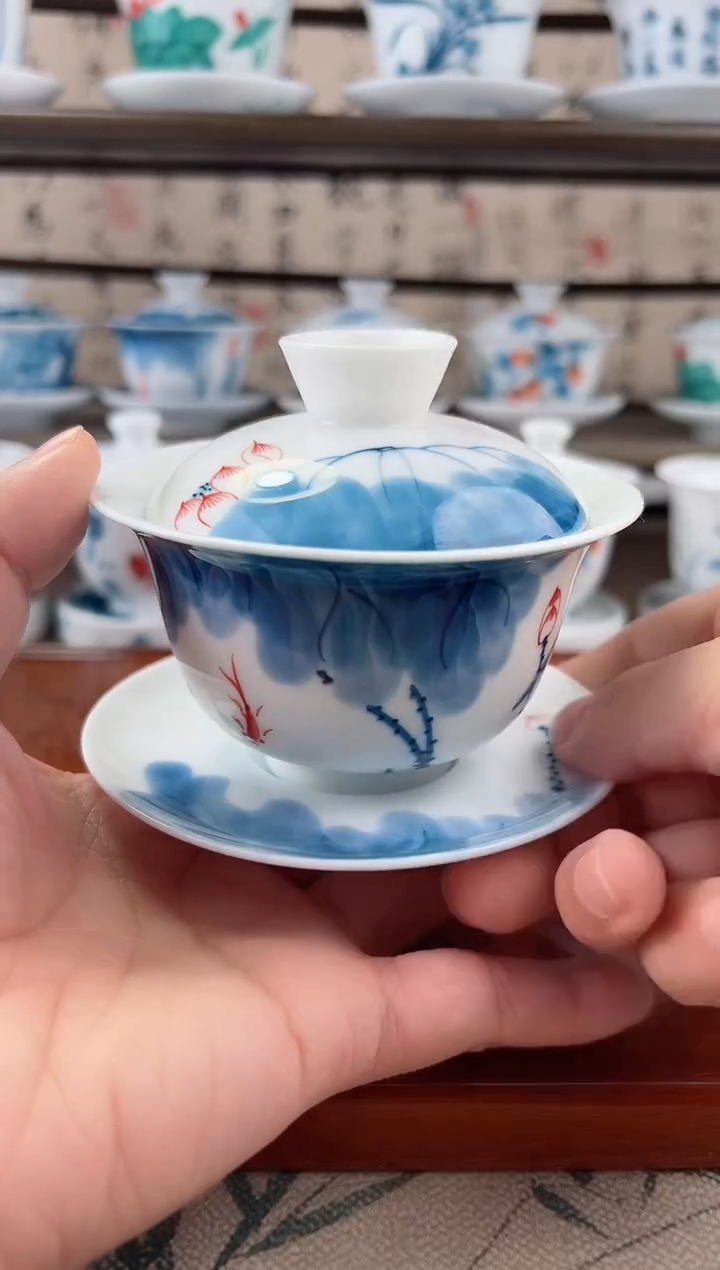 微瑕线条莲180ml三才盖碗