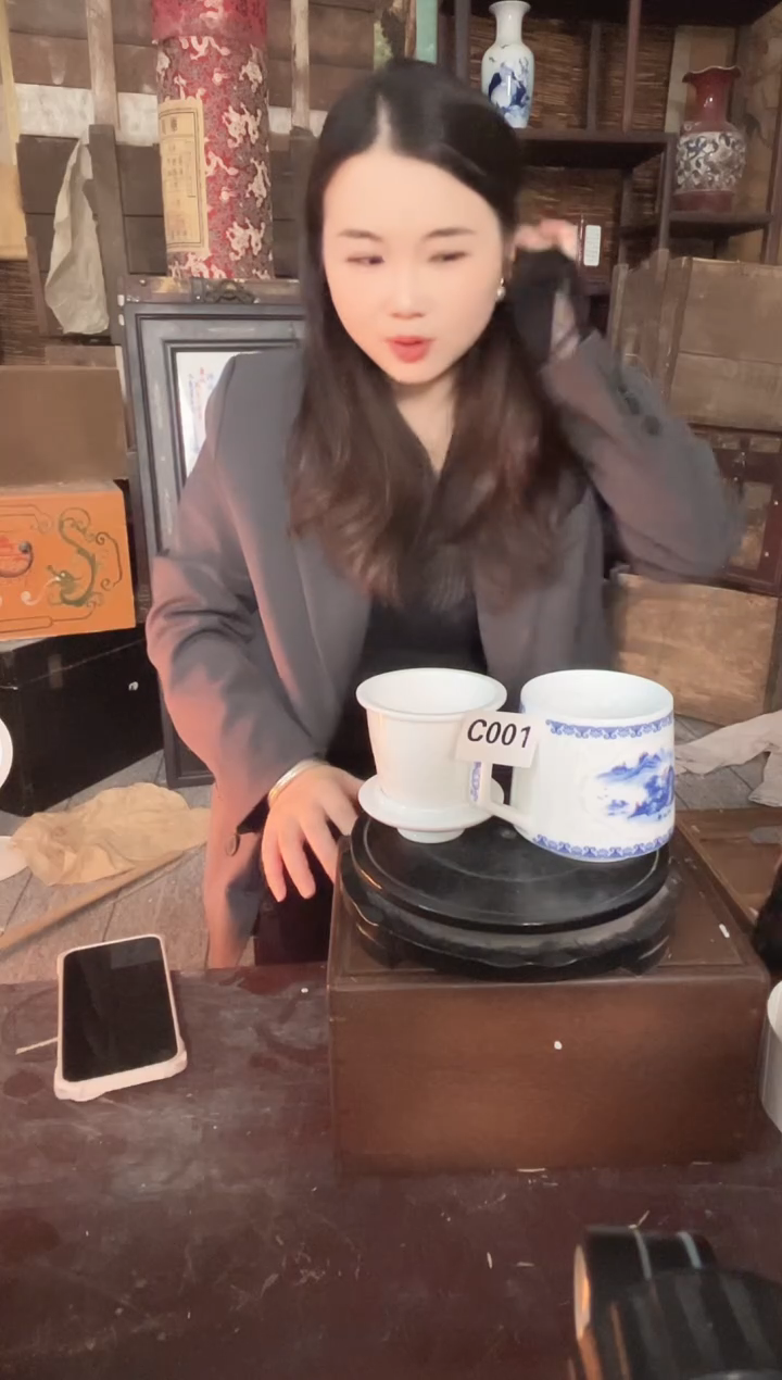 陶景德镇陶瓷摆件C001