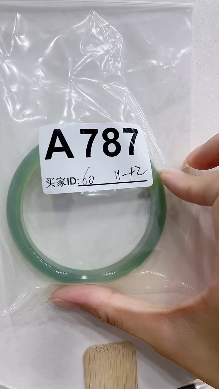 玛瑙/玉髓手镯未镶嵌A787