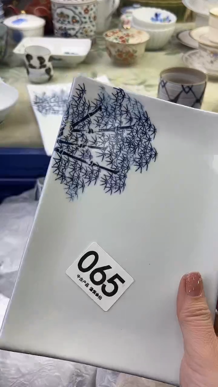 瓷片鲁*夫065......