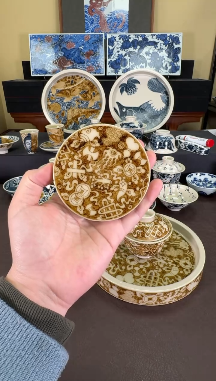 【闪购商品】釉里金杂宝纹盖置