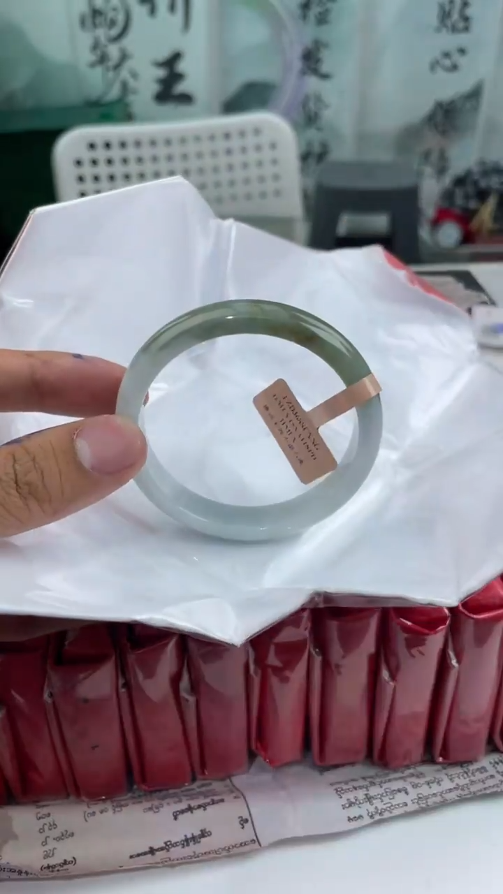 【闪购商品】翡翠手镯未镶嵌7翡翠手镯